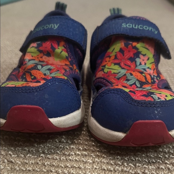 Saucony Kids Floral Multicolor Sandals - Picture 5 of 7